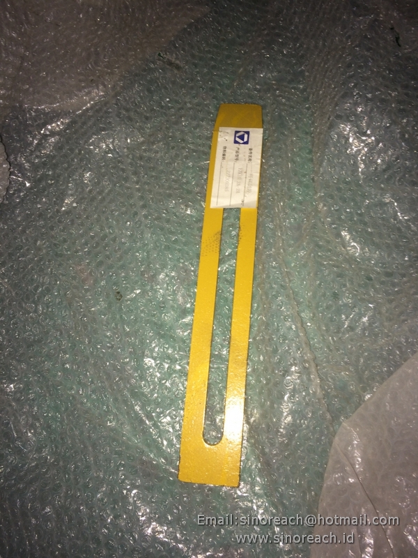 227300385 YZK10.2A-2A 可调刮齿 for XCMG SPARE PARTS XS122 XS122